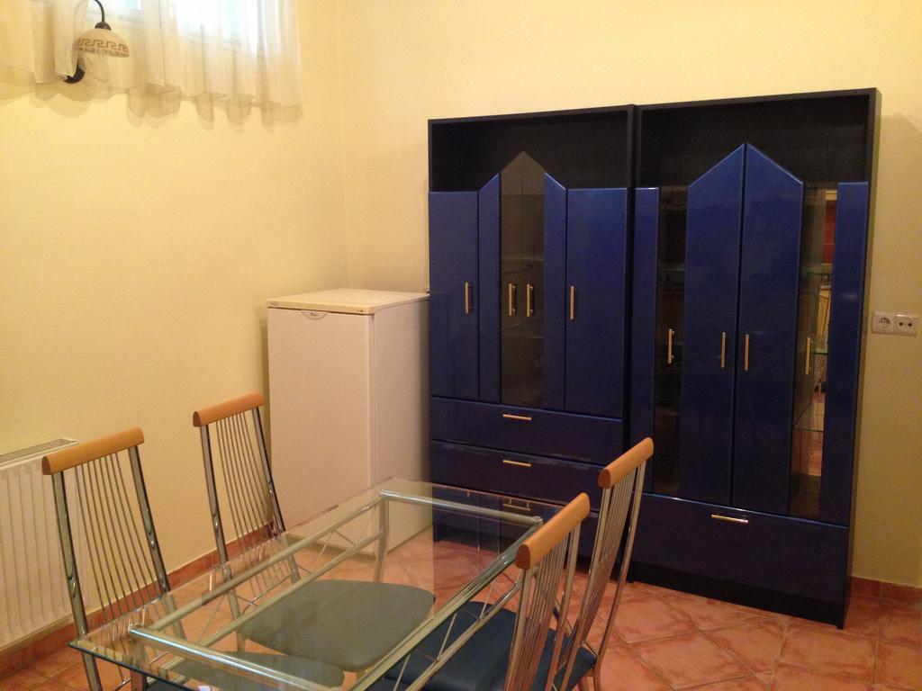 Peterfia Apartman Debrecen Exterior photo