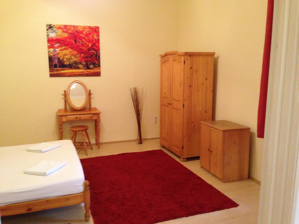 Peterfia Apartman Debrecen Exterior photo